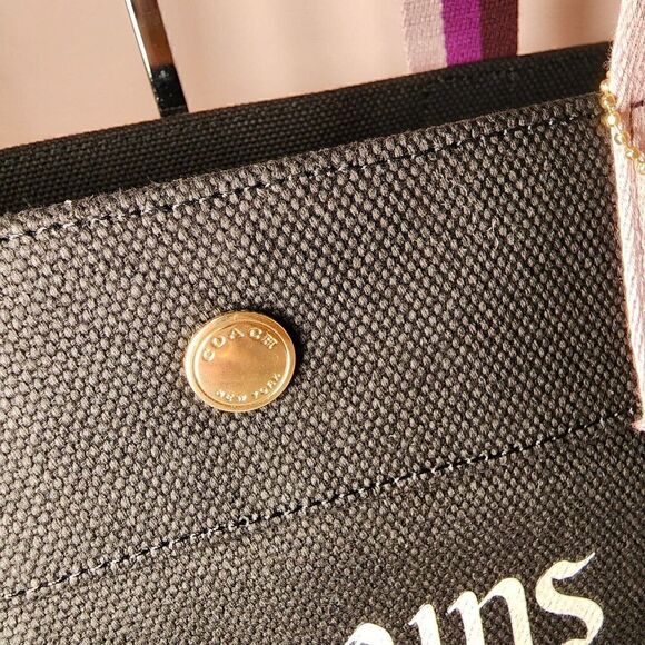 NWT Coach CC407 Disney X Coach Tote With Villains Motif Black Multi - Picture 4 of 9